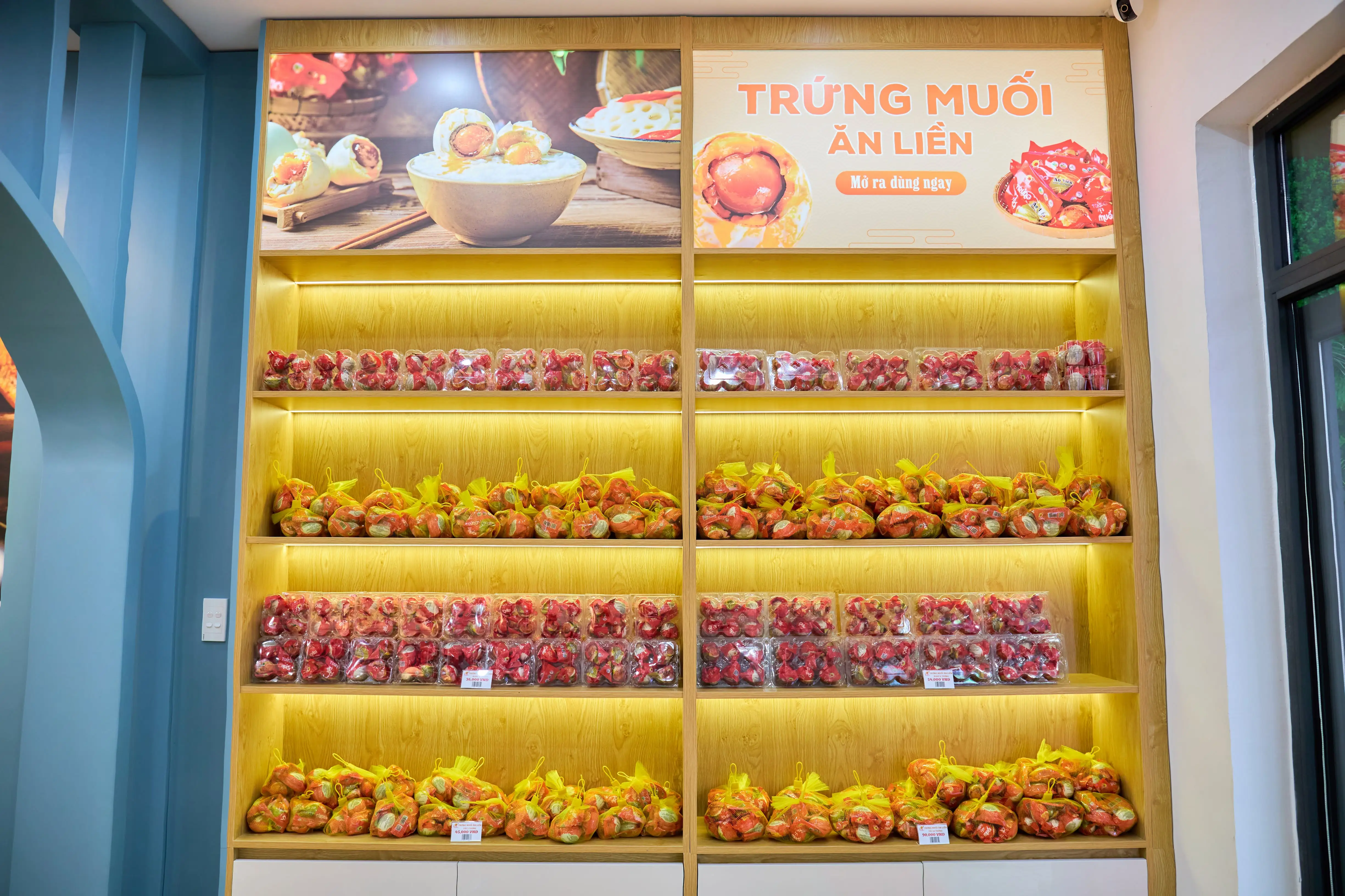 quay-thu-cua-hang-trung-muoi-minh-duc