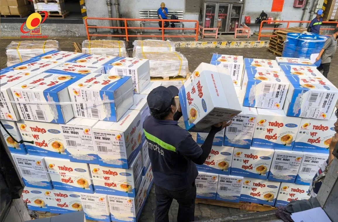 thung-trung-muoi-an-lien-xuat-khau